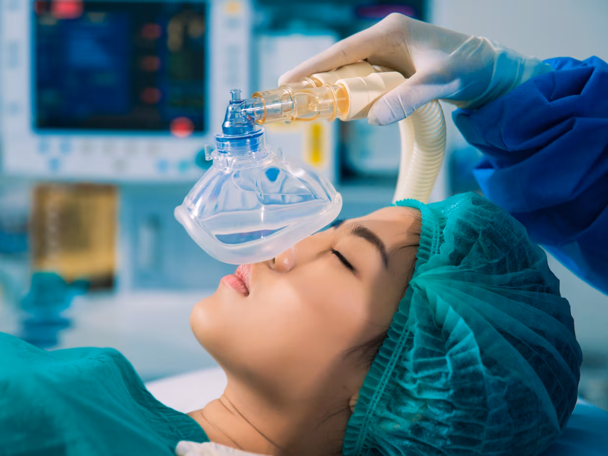 Anesthesia in plastic surgery — operating room Mexico City — Argaman Plastic Surgeries Mexico